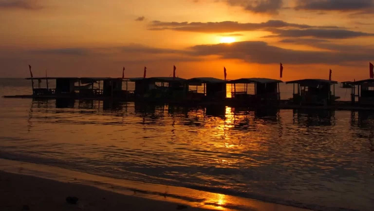 Matabungkay Beach