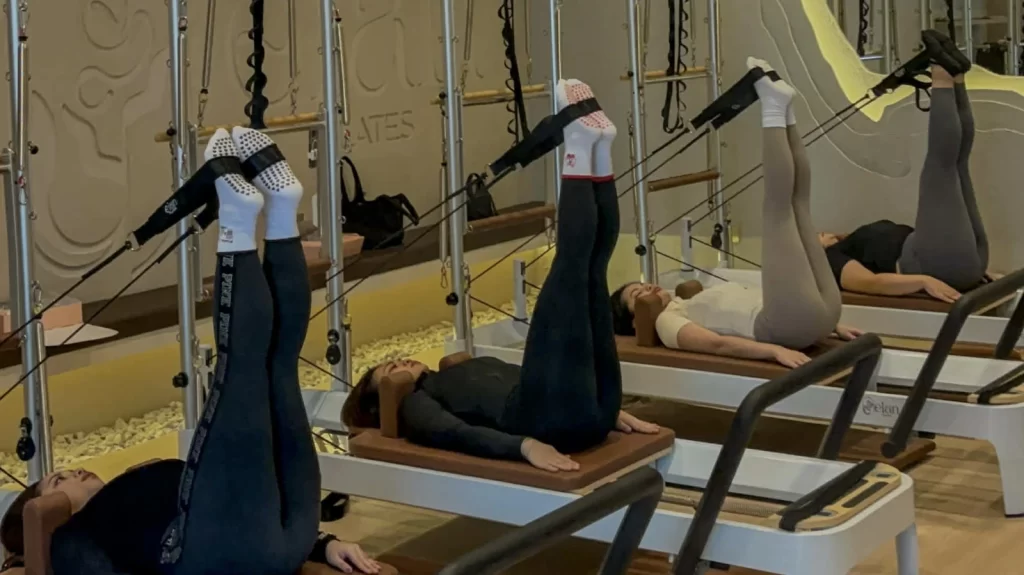 Att.yET9c9pwBgILkn881QyMXODSp4pFM4Wk A8E8lFWFbw